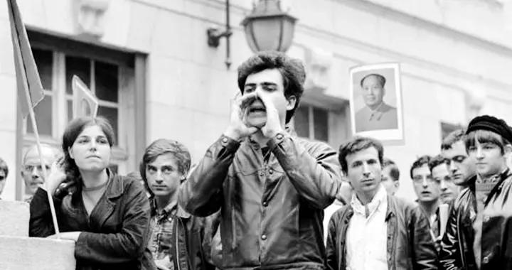 五月風暴：爲何法國革命，街頭青年竟高舉毛主席照片？