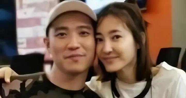 詐騙13.9億，千萬豪車，成堆金條被拍，才知王麗坤夫婦究竟多奢靡