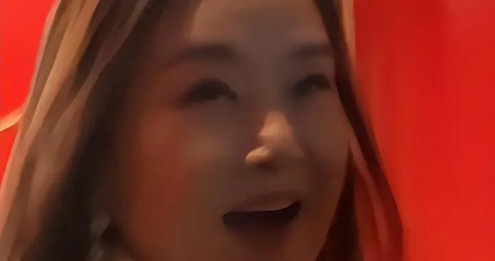 24次上春晚，被罵崇洋媚外，39歲銷聲匿跡的宋祖英，如今還好嗎？
