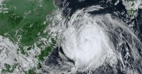 颱風“沙德爾”路徑調整，即將登陸！傍晚起影響上海，風大於雨；上海地鐵：將視天氣情況採取限速或停運等措施