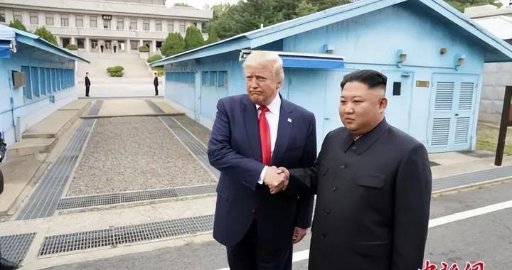 特朗普連發三張與金正恩合照
