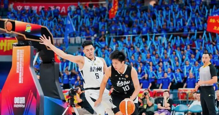 浙BA | 狂投10個三分，台州隊戰勝衛冕冠軍杭州隊！現場名場面頻出