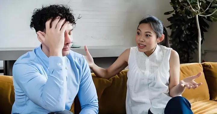 孩子有3個徵兆，說明父母“關係很緊張”，別急着以爲是孩子的錯