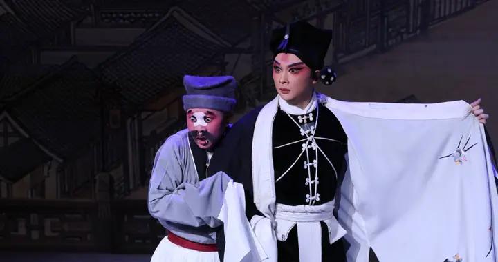 戲臺燈影下，他們常常“夢見”南戲｜走進天下第一團