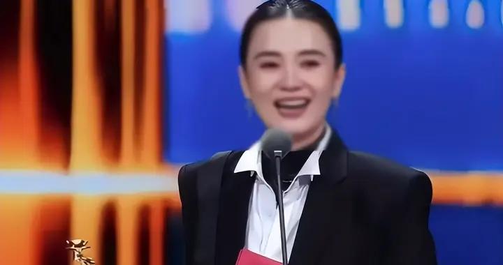 好奇查了一下宋佳的學歷，不查不知道，一查驚呆了！