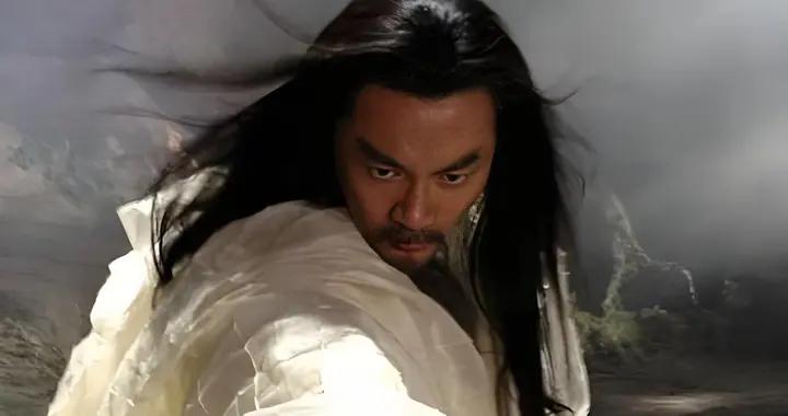 金庸賜予了他最威風的名字，他卻癡迷於美色，連妻子也被徒弟搶走