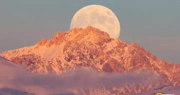 十一月十大夜空盛景：從熾熱流星雨到超級“河狸月”