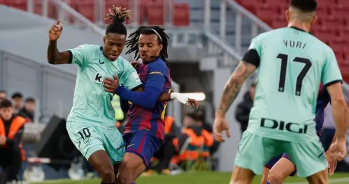 世體：從熱身階段開始，尼科-威廉斯就遭到了巴薩球迷的噓聲