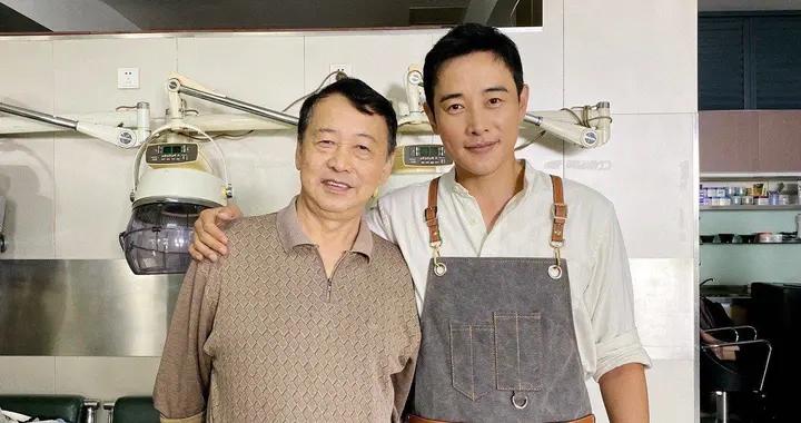 突發！羅晉父親去世，生病已一年，羅晉唐嫣婚變事件也真相大白了