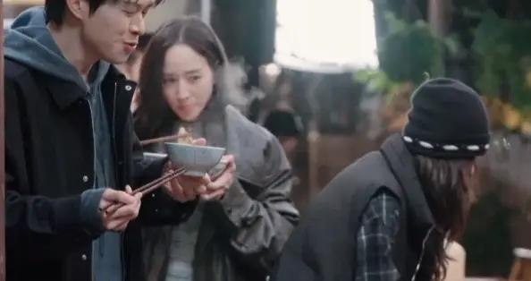 黃磊太難了！一人給24人做5道菜被嫌寒酸，端給張藝興的面被分了