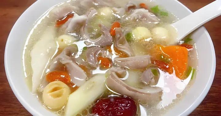 冬季，建議中老年人，多喫這3道菜，健脾潤肺，提高免疫，身體棒