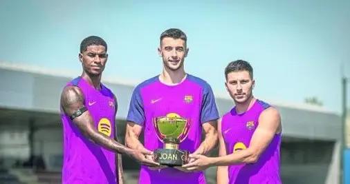 世體：巴薩本賽季的新援表現出色，符合弗裏克的預期