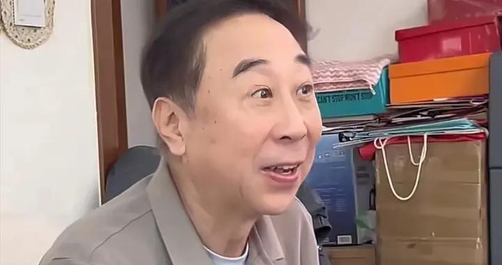 68歲馮鞏現狀曝光：住100平小房紙箱衣服亂扔，一次性口罩反覆用