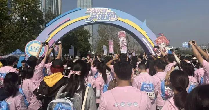 《王者榮耀》帶我逛了趟深圳