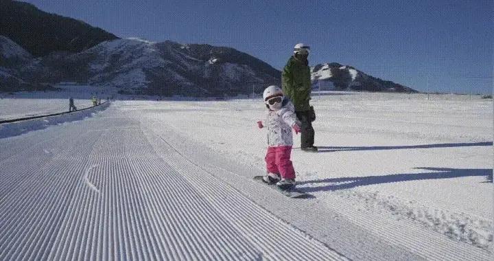 爲什麼羽絨服、衝鋒衣不能代替滑雪服？