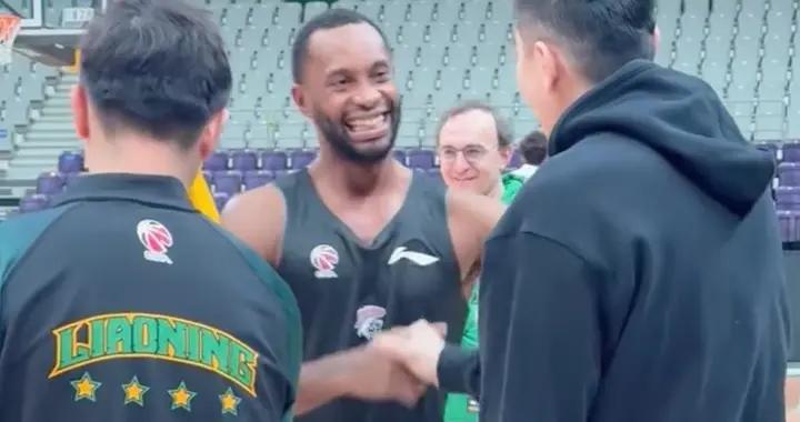 弗格：回到遼寧比賽非常感慨，這裏都是我的家人和兄弟