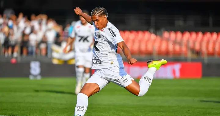 記者：米蘭已經報價求購桑托斯的19歲左後衛索薩