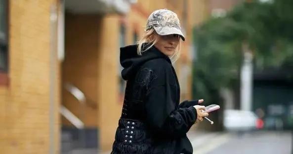 今年最流行的短外套，配闊腿褲太好看了！