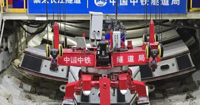 崇明⇋寶山17分鐘，直徑15米盾構世界首次連續掘進萬米