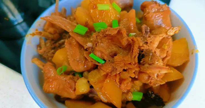 天冷了，少喫蘿蔔多喫它！才2元一斤，隨手一燉，軟糯開胃超下飯