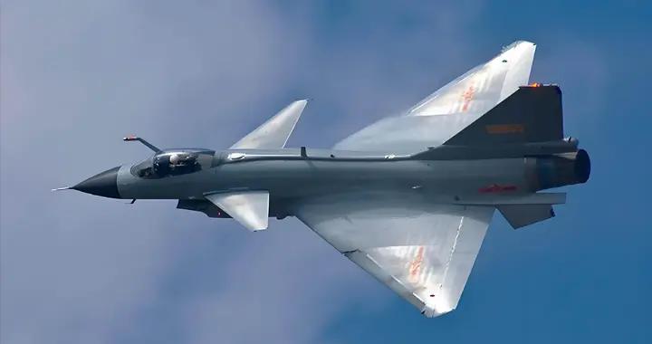 孟加拉國爲何轉身買歐洲颱風戰機？殲10CE曾擊落陣風，背後藏智慧