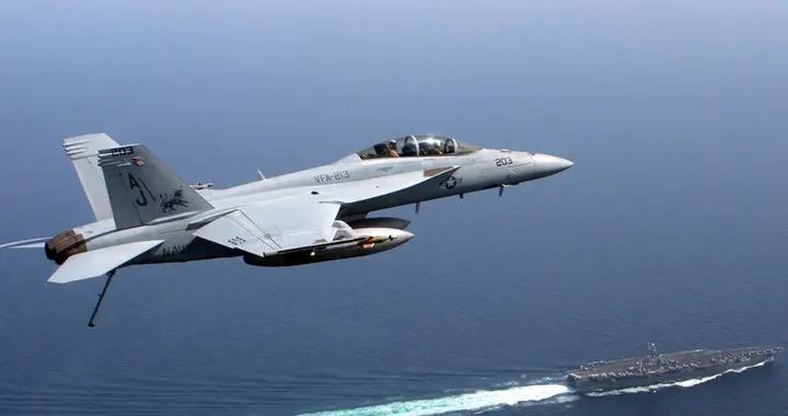 中美俄艦載機對比：美國千架稱霸海洋，俄五十架苦撐，中國呢？