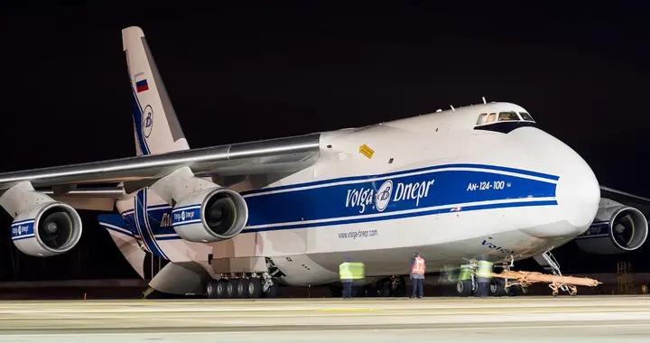 伊爾100運輸機百噸載重挑戰幾何？中國運40靜待發動機破局