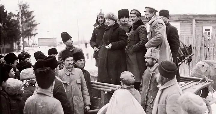 讓蘇聯農民聞風喪膽的餘糧收集政策是啥？1918年12月15日新政實行