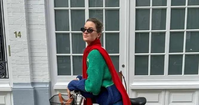 別隻會穿小白鞋了！秋冬德訓鞋+這4種褲子，時髦翻倍！