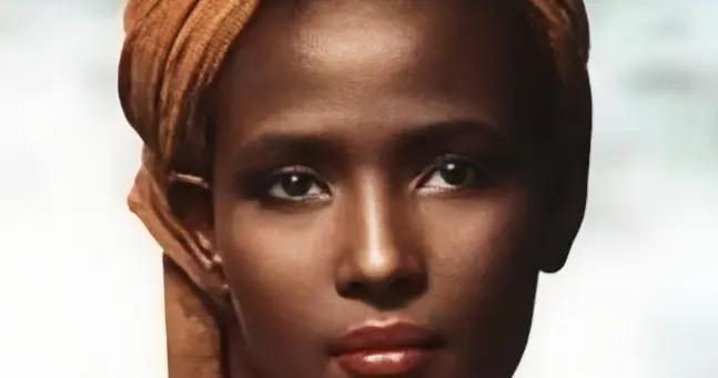 沙漠之花華莉絲·迪裏：4歲遭性侵，5歲被割生殖器，卻成頂級超模