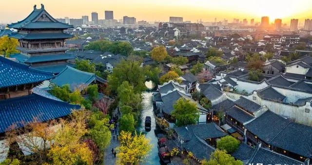 國內的古鎮爲何從一開始的人滿爲患到現在的無人問津？到底怎麼了