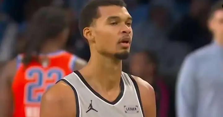 文班復出！馬刺大逆轉幹翻雷霆，NBA真是大熱必死啊