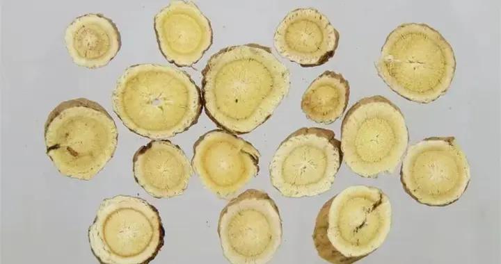 這道當歸黃芪藥膳，氣血雙補