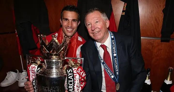 郵報：弗格森執教末期曼聯引援已有問題，他離開後有權力真空