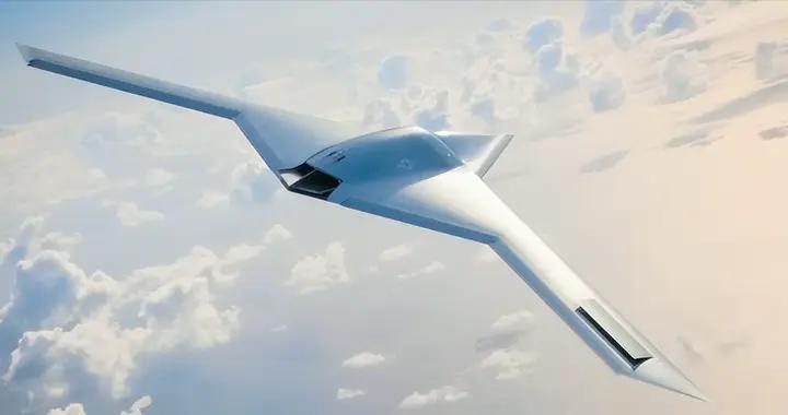 中國隱身無人機突防升級！彩虹-7首飛成功，殲-20迎來空中革命！