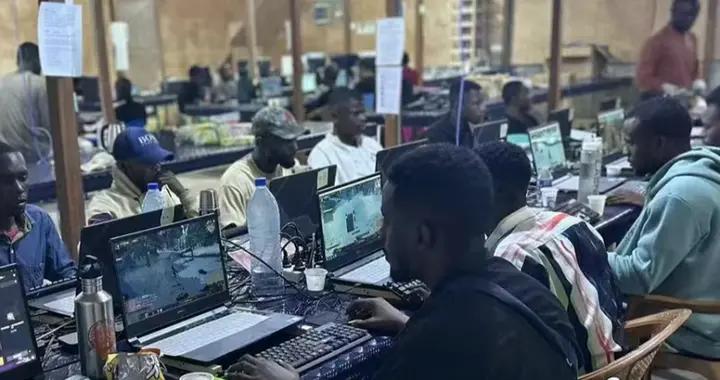 不是哥們！騙我去非洲開工作室，結果賺的錢不夠交網費？