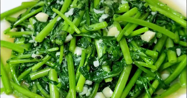 冬天這菜使勁喫！一助睡眠，二降肝火，三可排毒，鮮嫩爽口別錯過