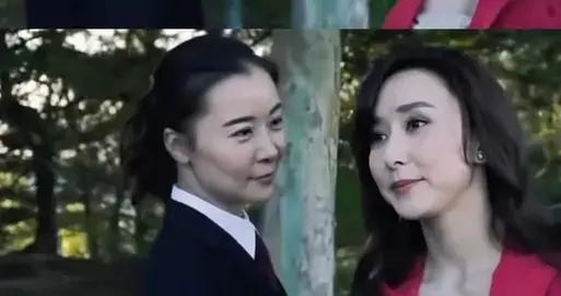 53歲的柯藍告訴你，那些不結婚不生孩子的人，最後都怎麼樣了