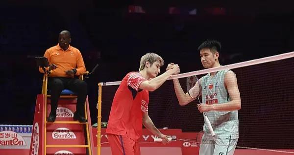 “傷兵內戰”石宇奇擊敗李詩灃，二人要攜手晉級總決賽男單四強的難度不小