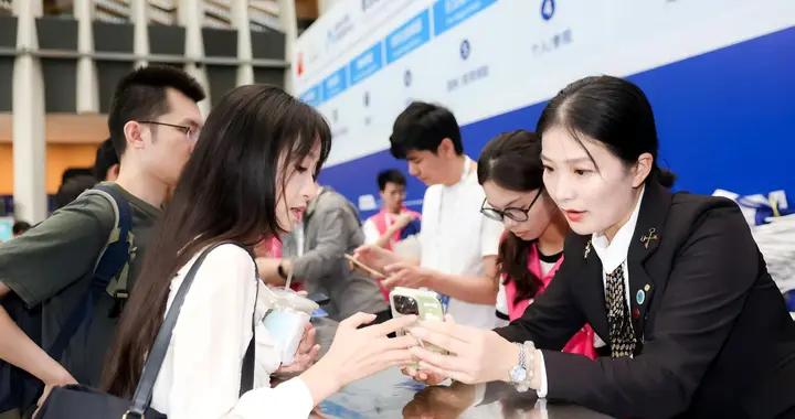 三十年講好中國故事 金鑰匙爲何始終如一