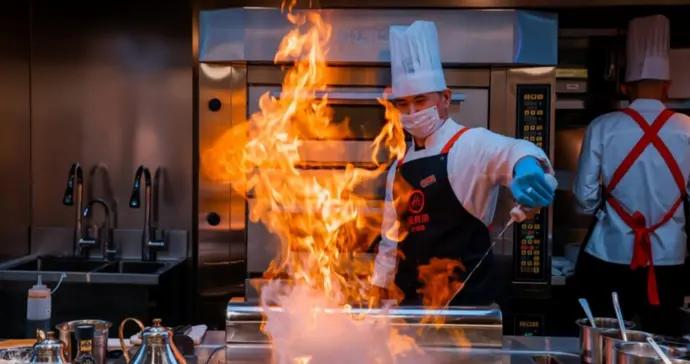 火鍋店裏也能“逛市集”，海底撈大排檔火鍋登陸上海灘