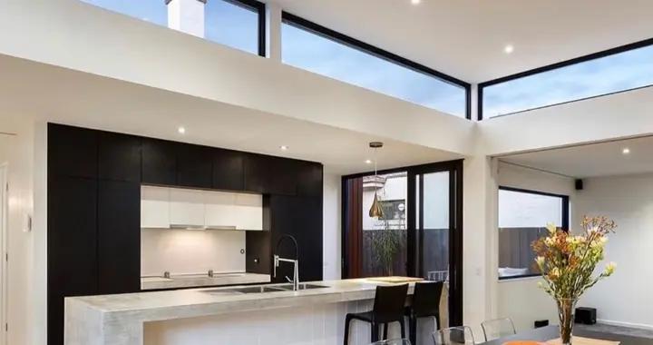 越來越多人不裝窗簾了，學學上海人的新裝法，好看實用還高級