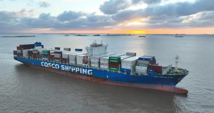 全國首船“櫻桃快航”抵達上海洋山港，2.1萬多噸智利車釐子“搶”鮮上市