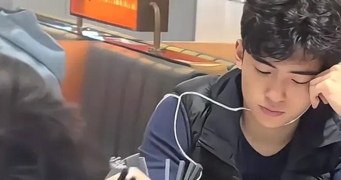 網友：謝霆鋒祖宗18代都要感謝張柏芝，她生了一個斯文版的謝霆鋒