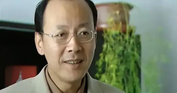 國家一級演員靠演“流氓”出圈，畫面大膽到咋舌，偏偏觀衆還買賬