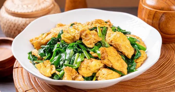 雞蛋菠菜不能同框？焯水去草酸後放心喫，還能互補營養超搭