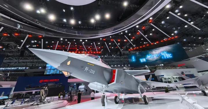中國殲20S戰機，具備海上作戰能力，能發起遠程超高聲速反艦打擊