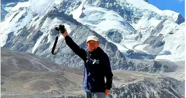 他45歲學車，67歲用100天時間完成獨車環駕中國，成爲南京第一人