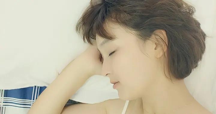 別讓“睡不醒”拖垮你！從飲食到心理全排查，簡單方法喚醒活力