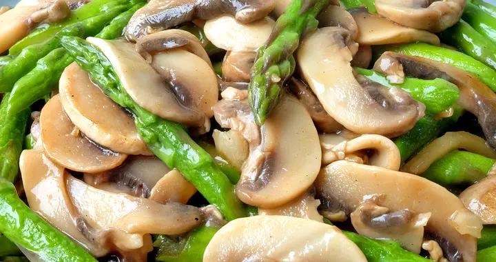 鉀含量比香蕉高好幾倍，中老年隔兩天喫一次，腿腳有勁，精神好！